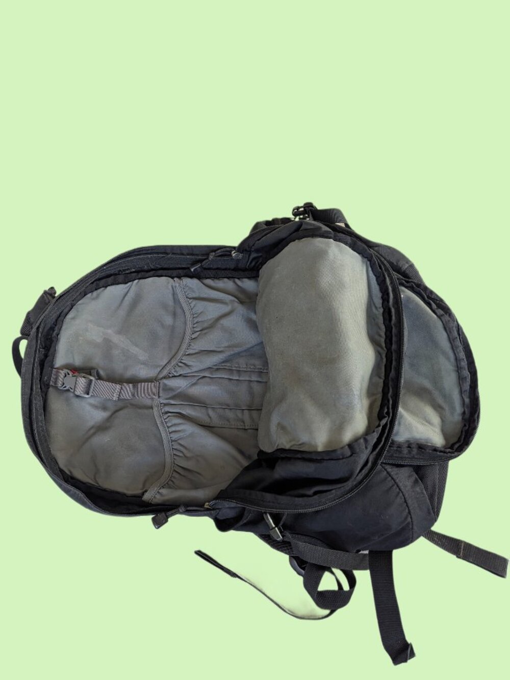 Used The North Face RECON Backpack Black - Picture 9 of 14